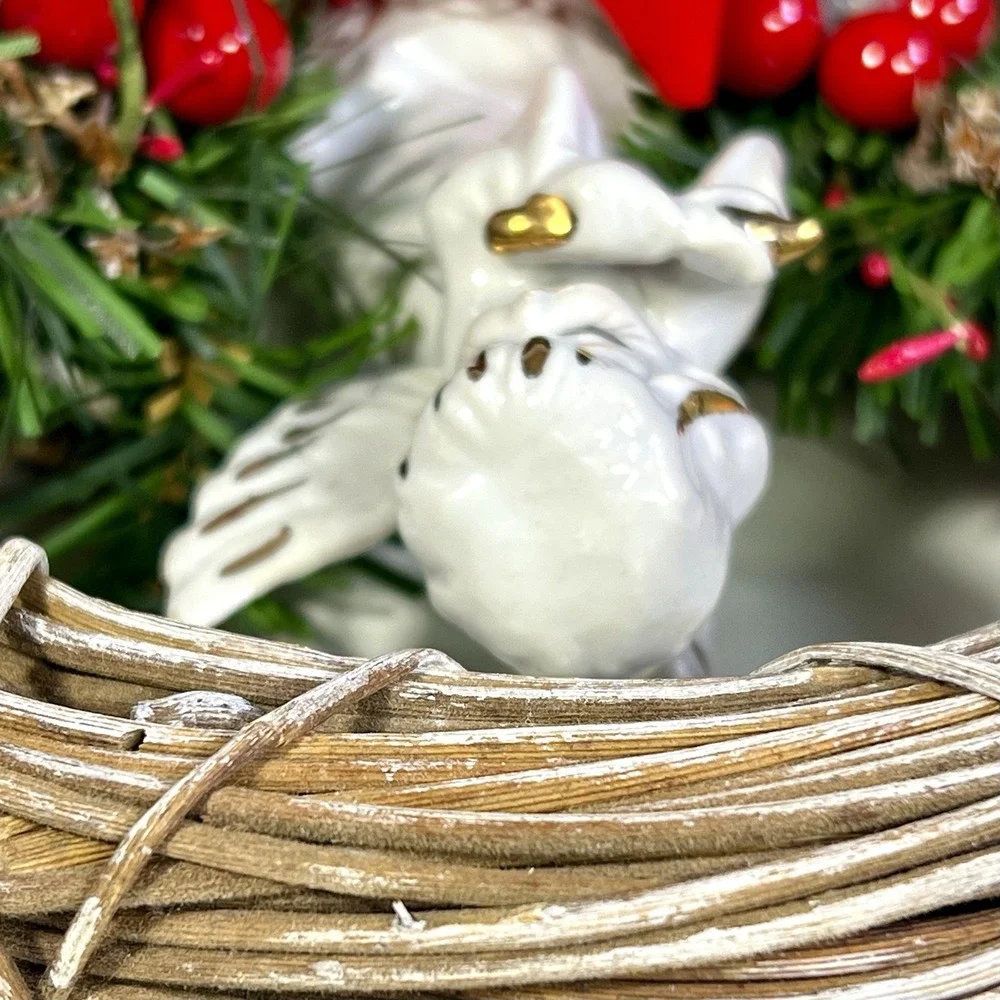 Vintage Hand Crafted Christmas‎ Wreath Porcelain Angel Holly Berry Bow Kitsch 6